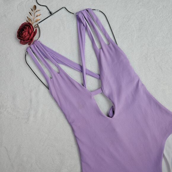 BECCA by Rebecca Virtue Fine Line Rib Skylar Plunge One-Piece Size Medium Purple - Picture 6 of 16